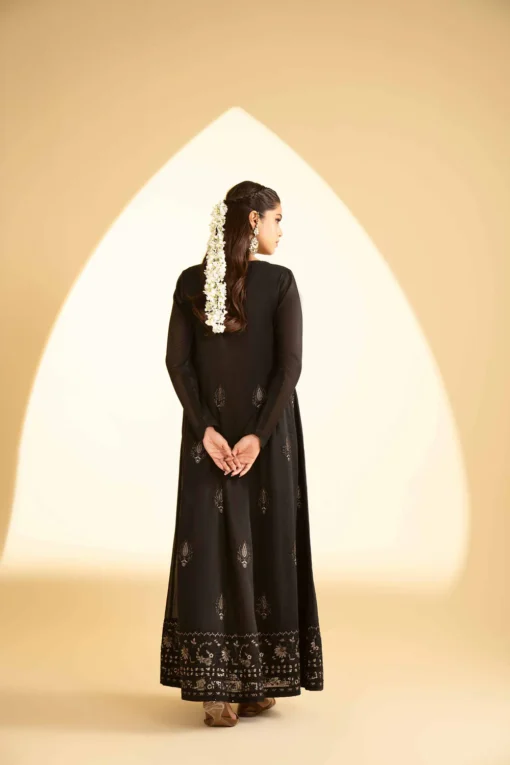 Black-Lawn - Image 4