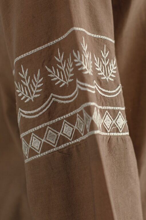 Chocolate Brow-Lawn - Image 3